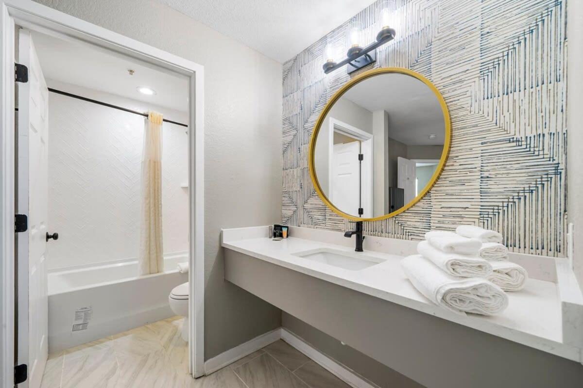 Modern Urban Oasis In Prime Buckhead * Atlanta